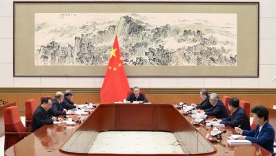 China ratifica una amplia purga de dirigentes y eleva a un general al Politburó