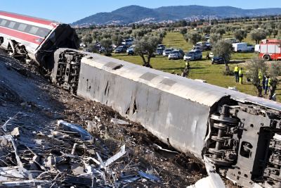 Dos trenes de alta velocidad que viajaban de Madrid a Sevilla colisionaron 